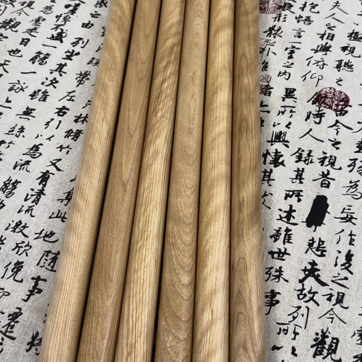 收藏款杵榆木，有火琉璃的光泽和花纹，纯手工无漆实心木制雕刻筷子