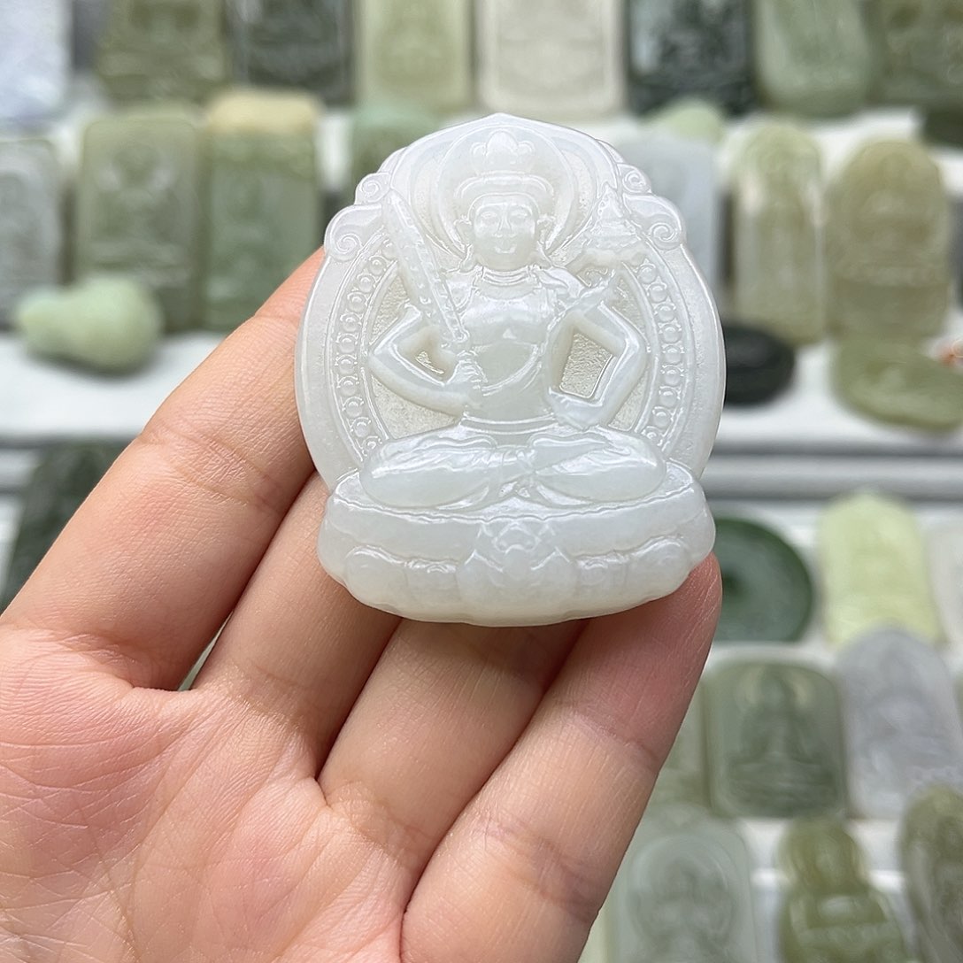 和田玉颈饰未镶嵌虚空藏