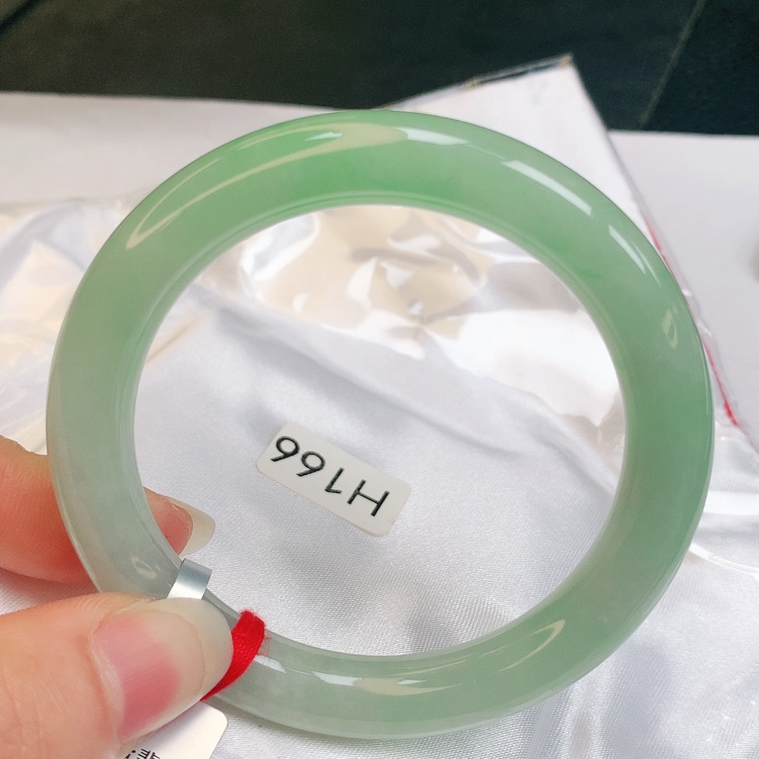 【闪购商品】翡翠手镯未镶嵌缅甸天然a货翡翠