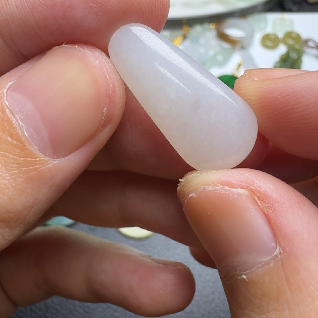 颈饰未镶嵌翡翠福瓜