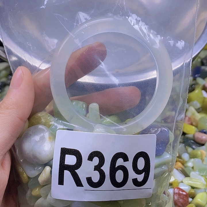 未镶嵌岫玉鱼缸石