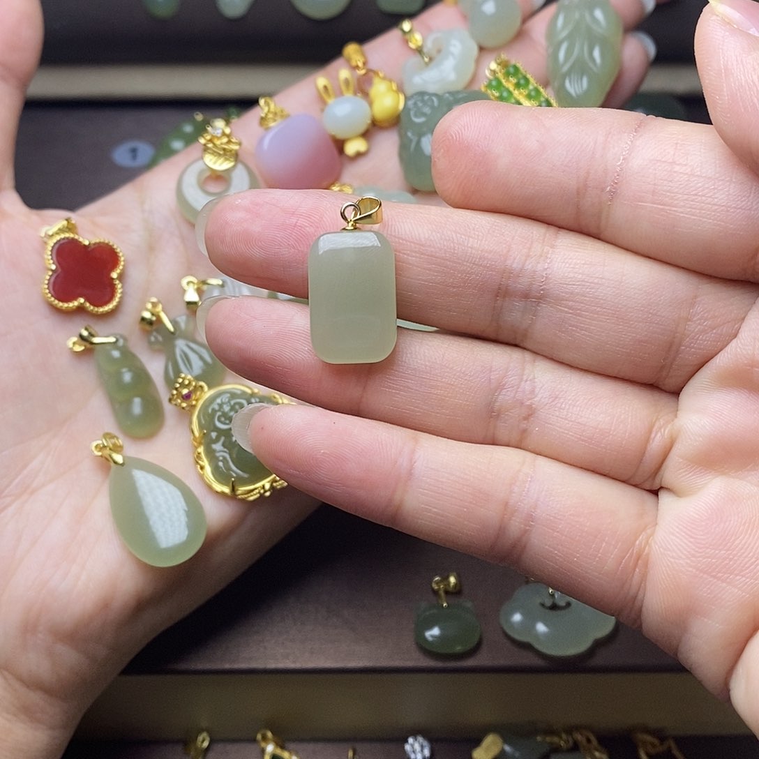 和田玉颈饰银S925镶嵌