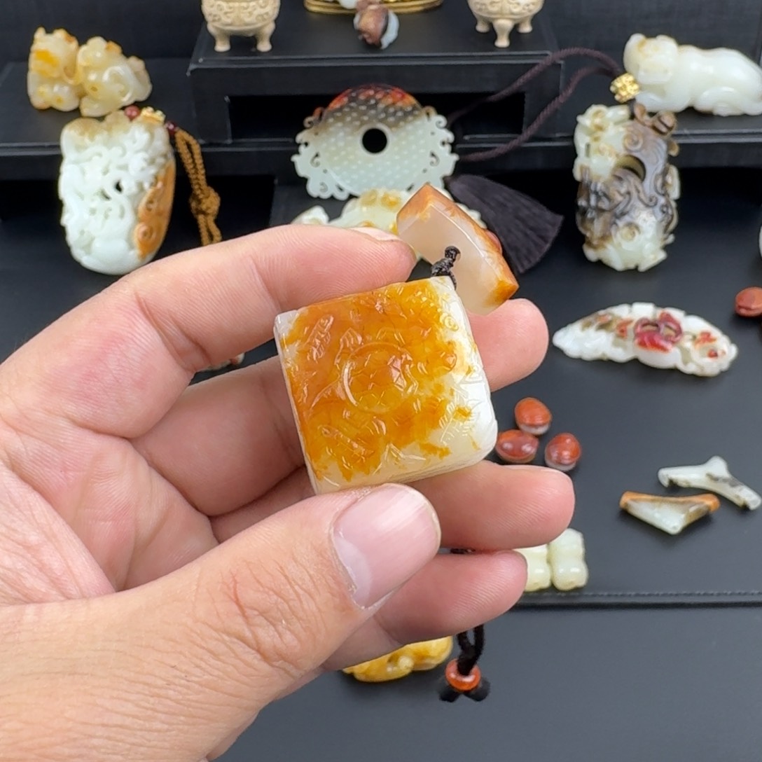 和田玉（糖玉）颈饰未镶嵌寧*