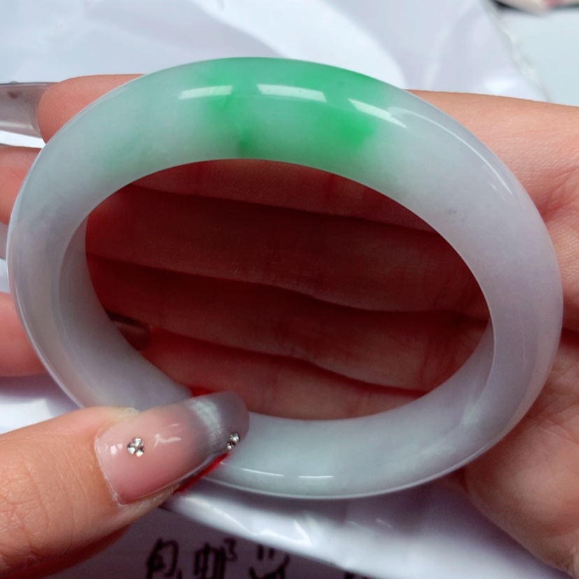 【闪购商品】翡翠手镯未镶嵌56圈
