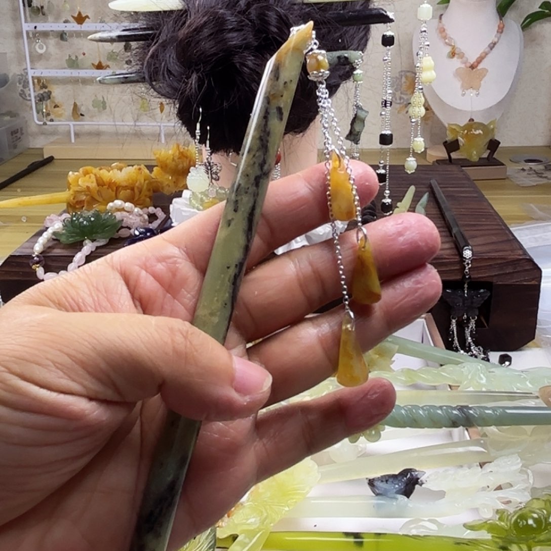 蛇纹石玉发饰合金