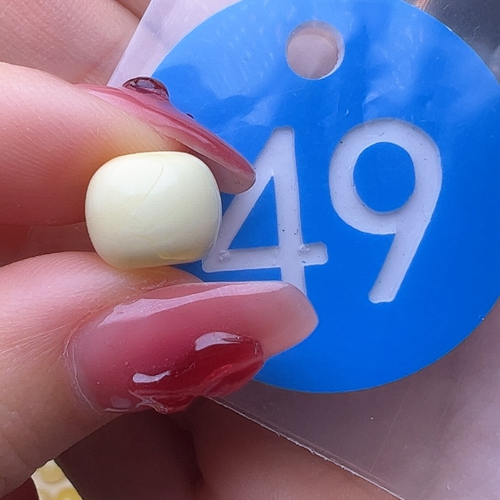 蜜蜡裸石未镶嵌微花粉 9mm 白蜡 老型