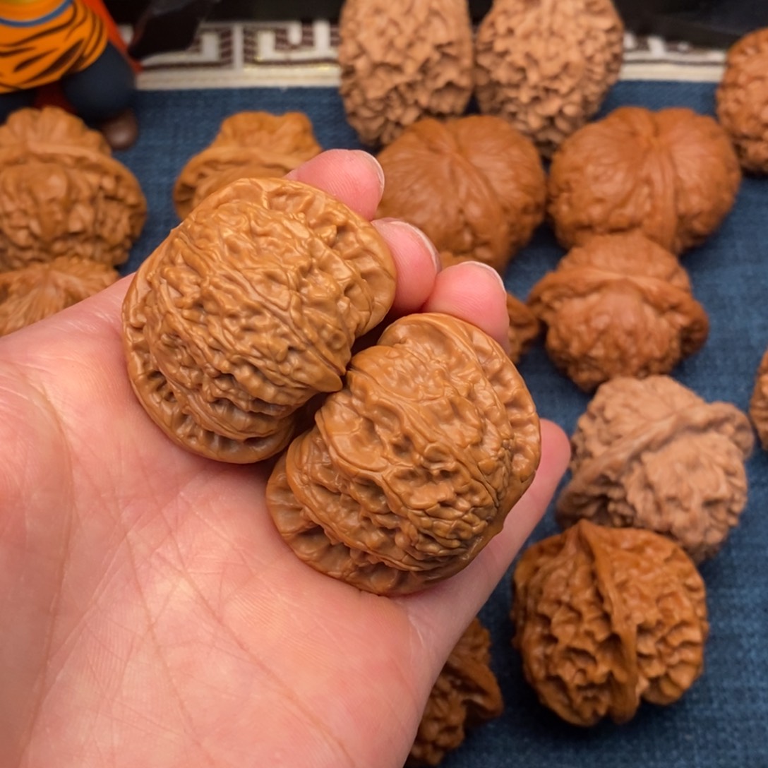 文玩核桃把件39闷白