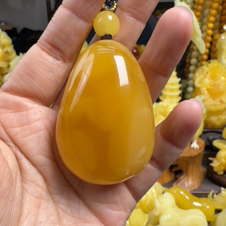 蜜蜡珠宝奇石未镶嵌