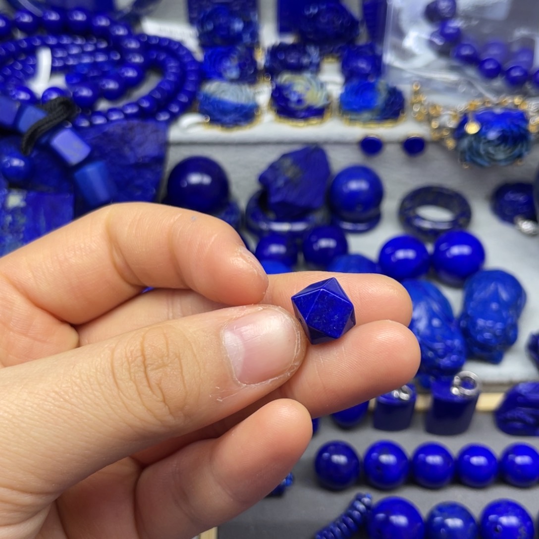 青金石唐八棱未镶嵌