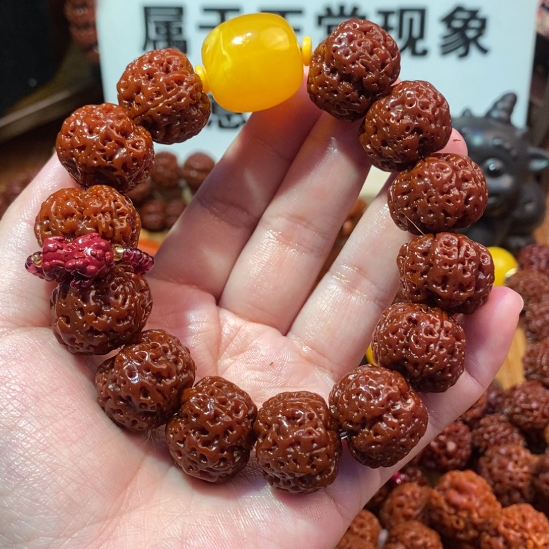 金刚菩提手串205瓣配饰黄貔貅