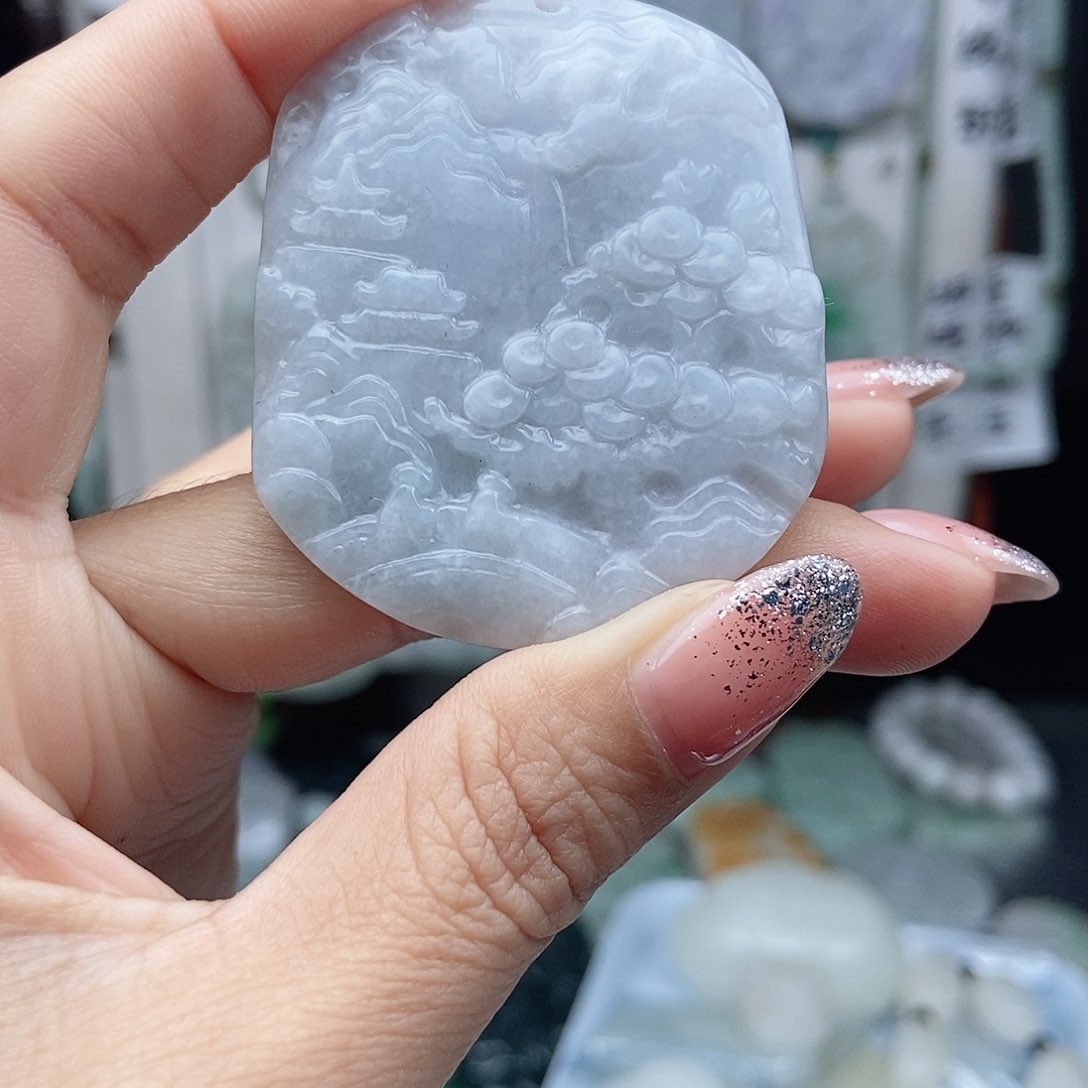 翡翠颈饰未镶嵌翡翠