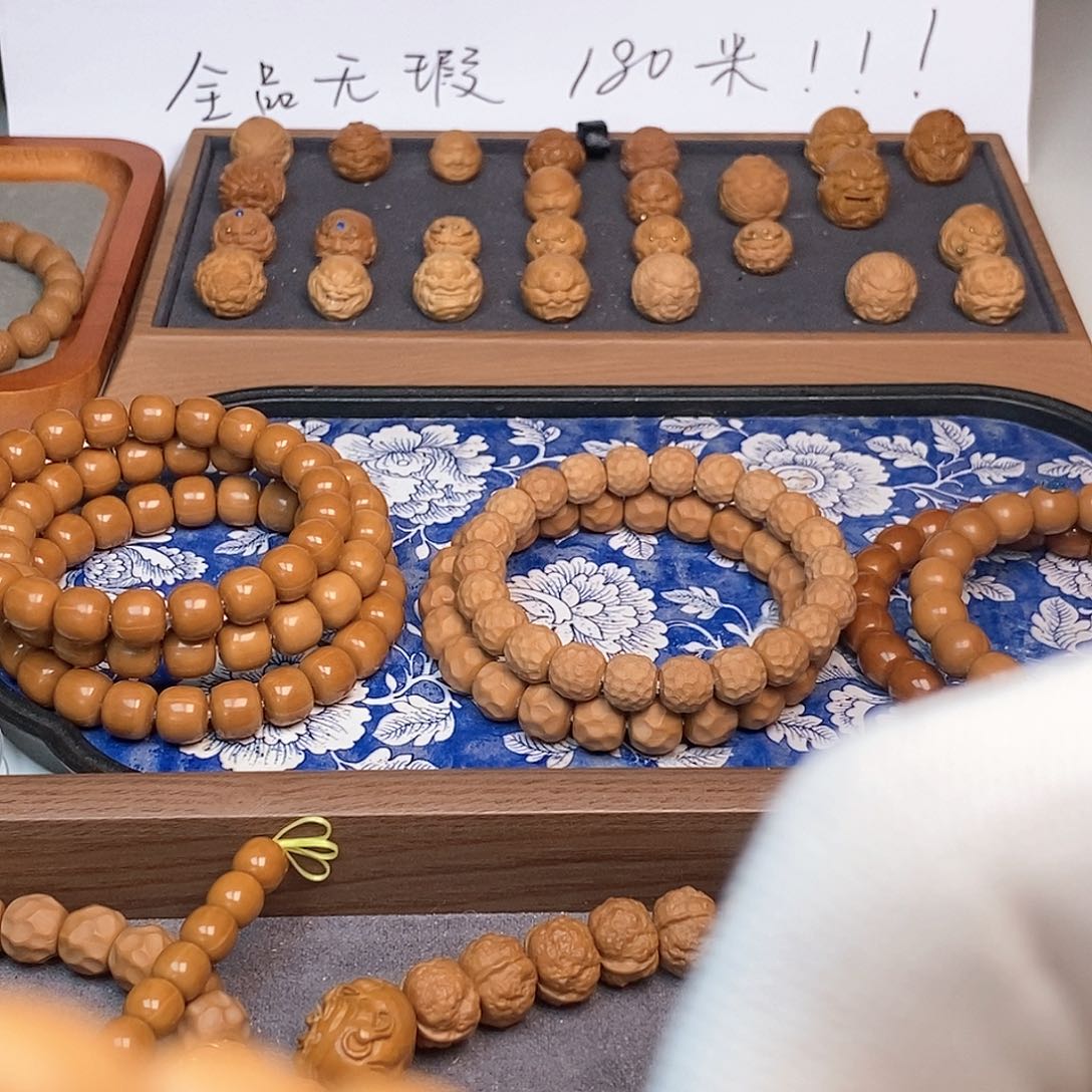 猴头核桃手串是***吖猴头