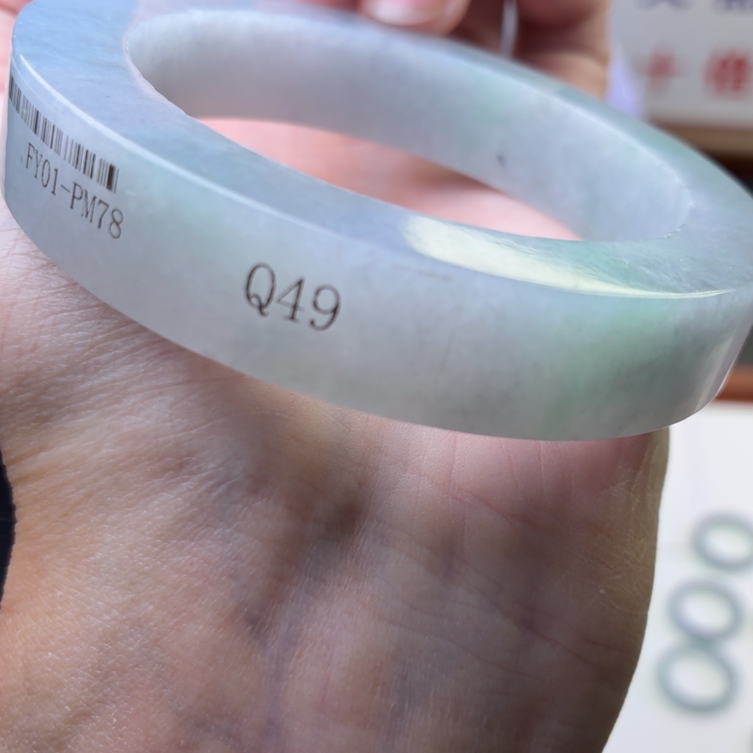 定制翡翠未镶嵌推荐冰飘绿花