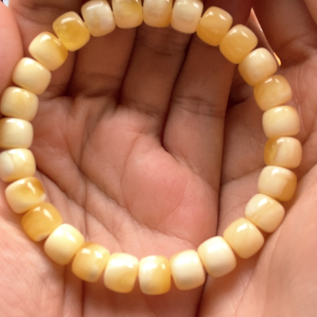 琥珀未镶嵌珠宝奇石老型手串