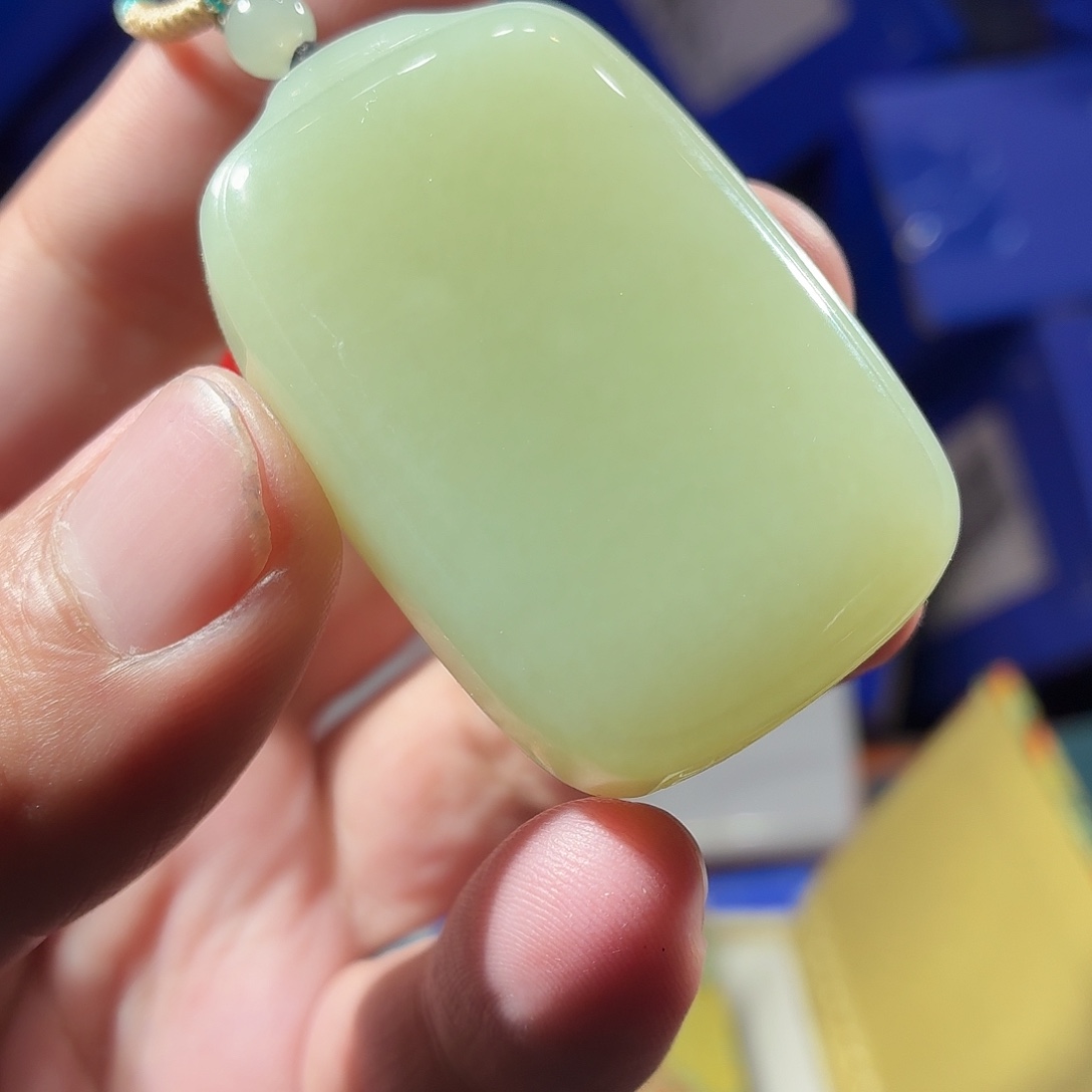 和田玉（糖玉）未镶嵌颈饰