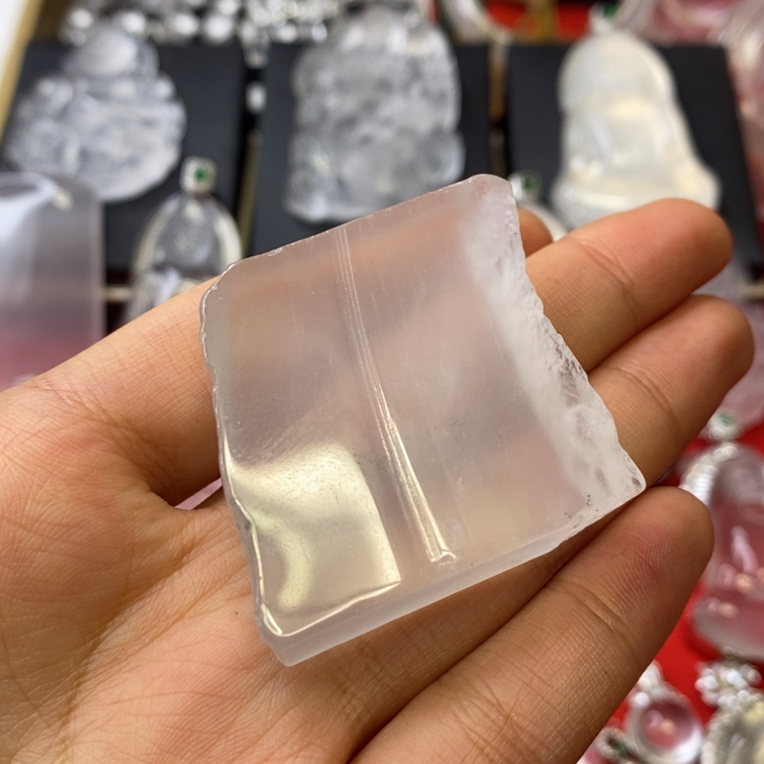 石英质玉未镶嵌吊坠