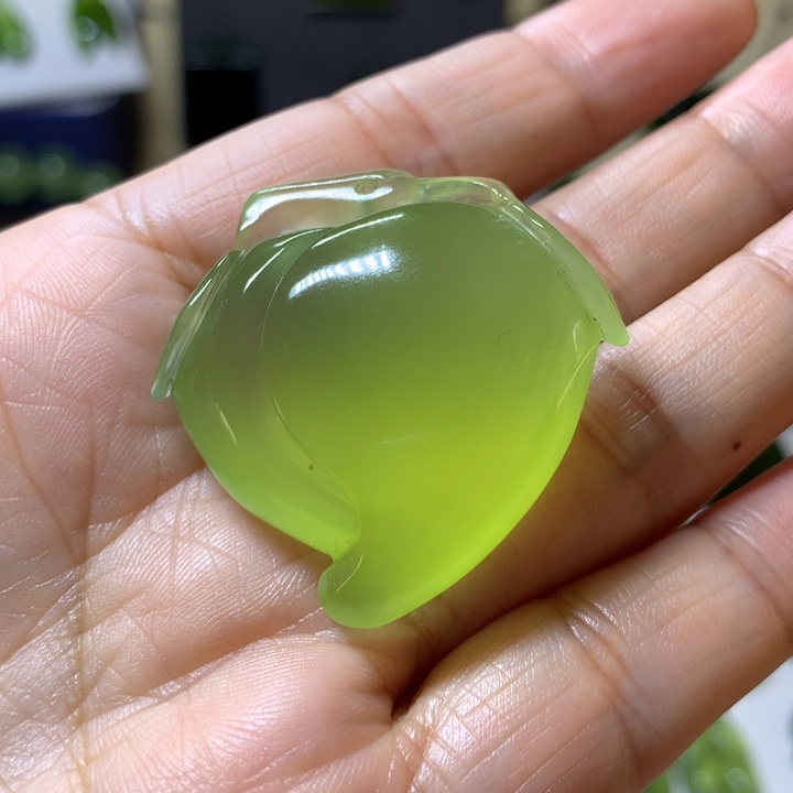 岫玉颈饰未镶嵌吊坠