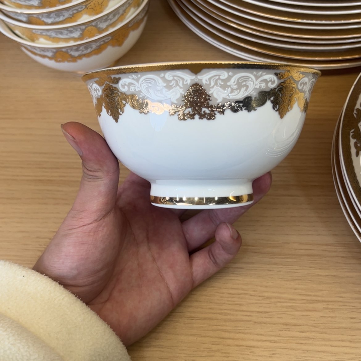 【闪购商品】瓷片5寸高脚碗四个一单福利价