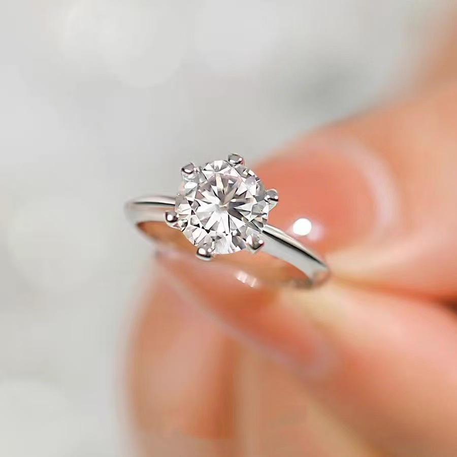 925银莫桑石戒指 T家六爪光臂戒指简约女款情侣对戒时尚白色银饰