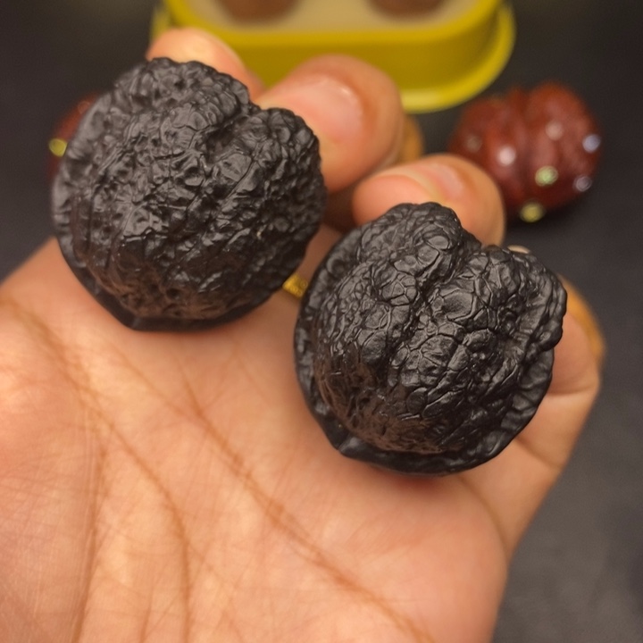 文玩核桃吊坠38尺蝴蝶蟾