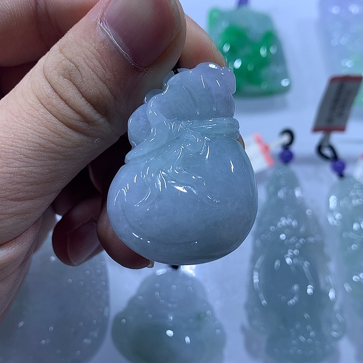 翡翠未镶嵌颈饰天然翡翠A货吊坠