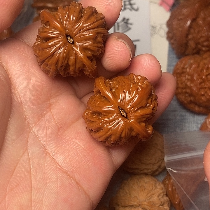 吊坠文玩核桃莫36