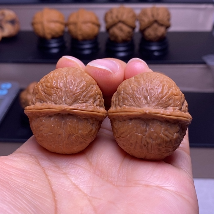 把件文玩核桃红蛇35