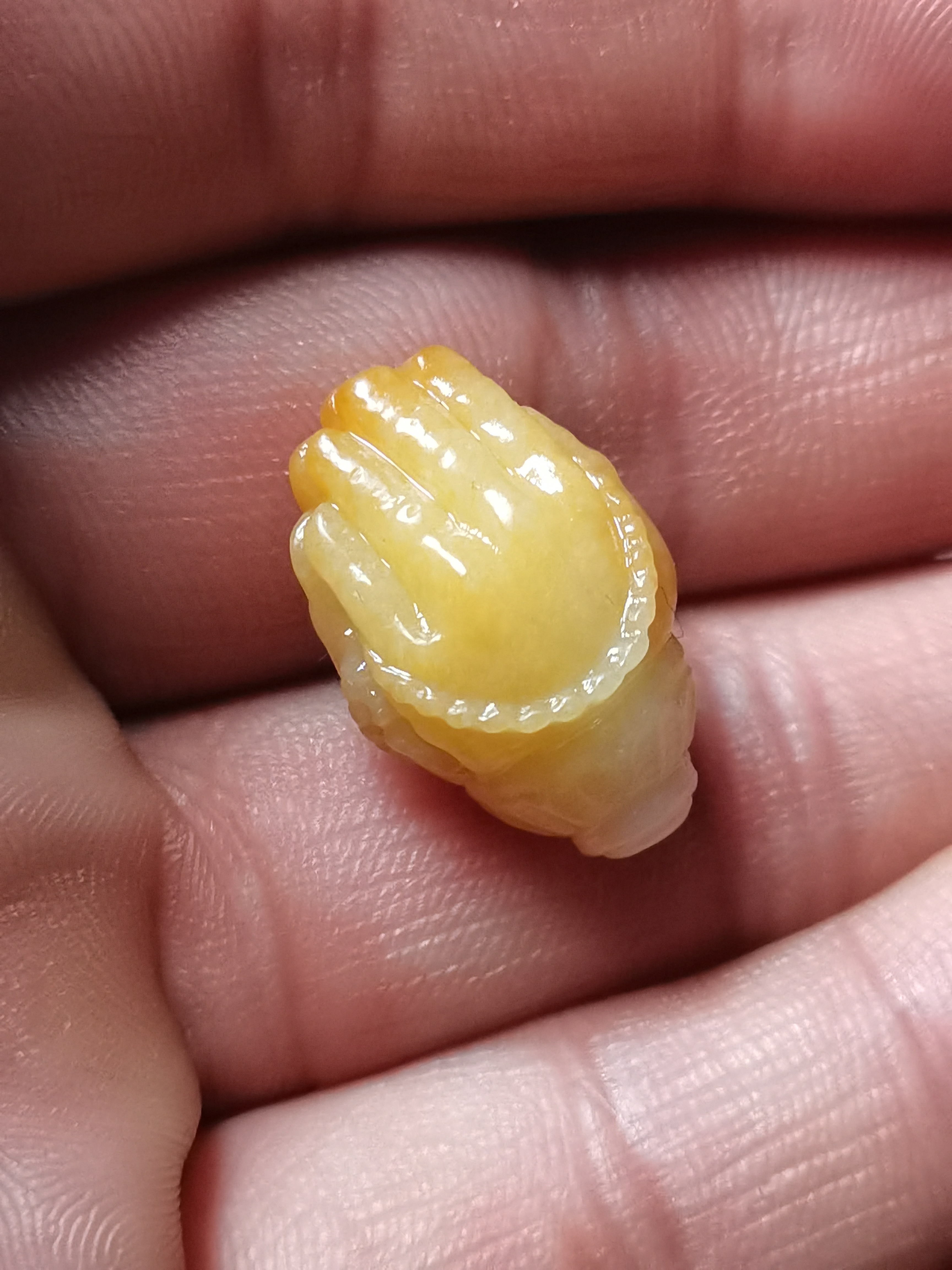 新疆和田玉佛手挂件