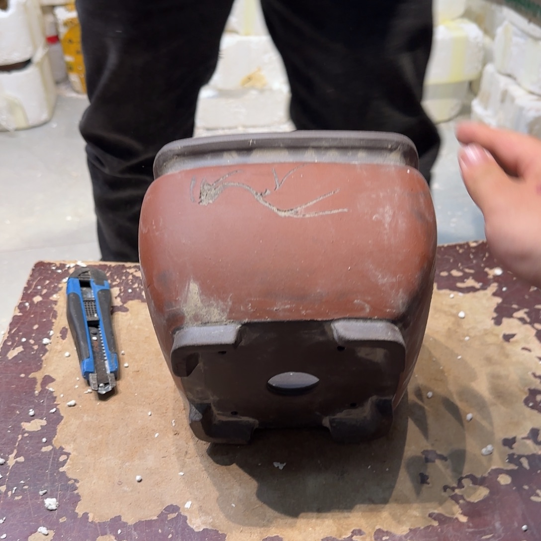 紫砂花盆瑕疵和瑕疵