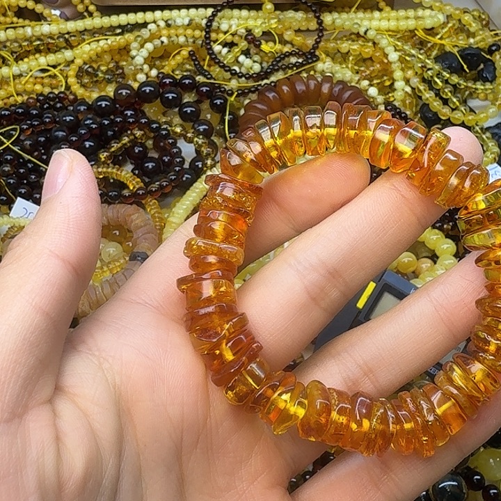 琥珀未镶嵌珠宝奇石