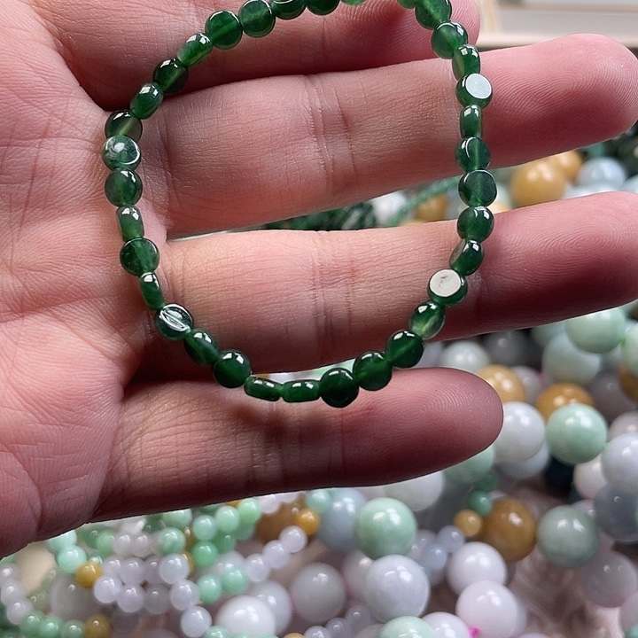 翡翠未镶嵌颈饰22