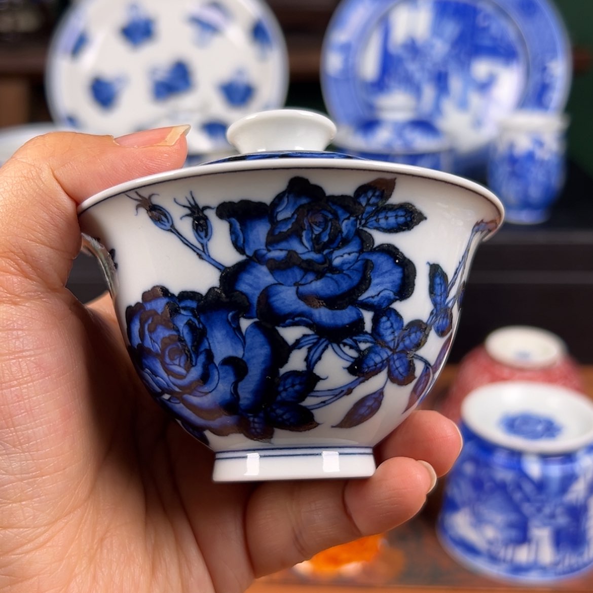 【闪购商品】杯洪印幕明-月季双燕盖碗