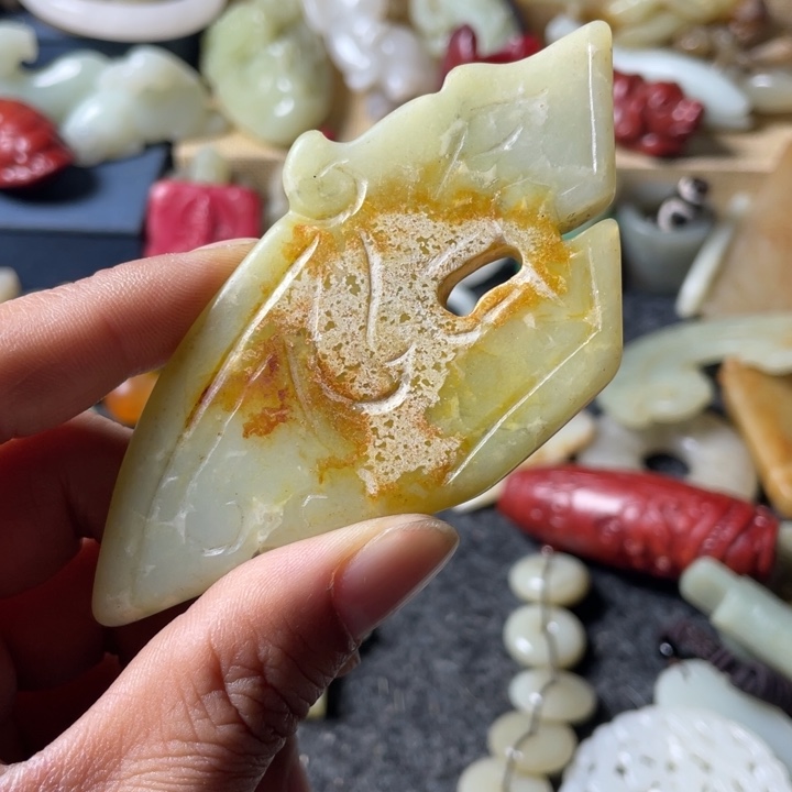 和田玉未镶嵌吊坠(不含链)