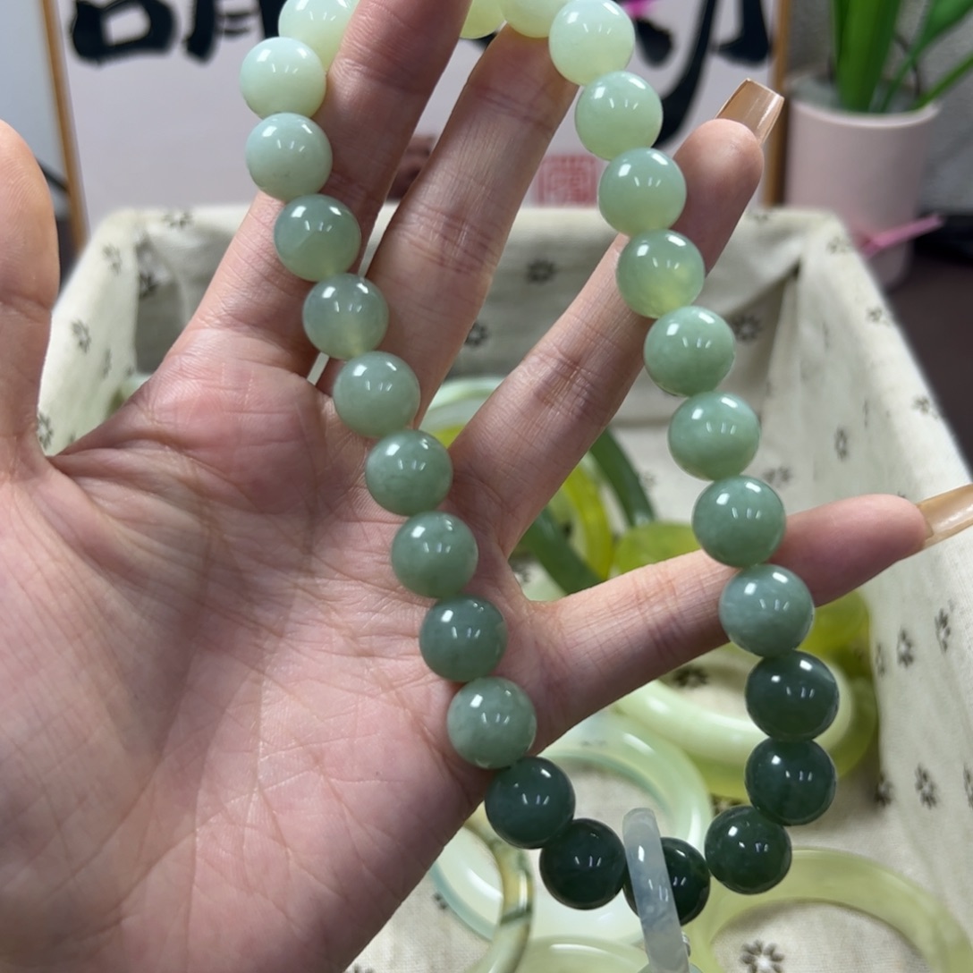 蛇纹石玉手镯未镶嵌730