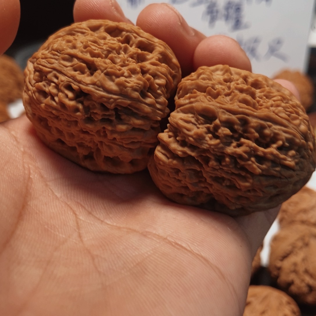 文玩核桃吊坠南疆