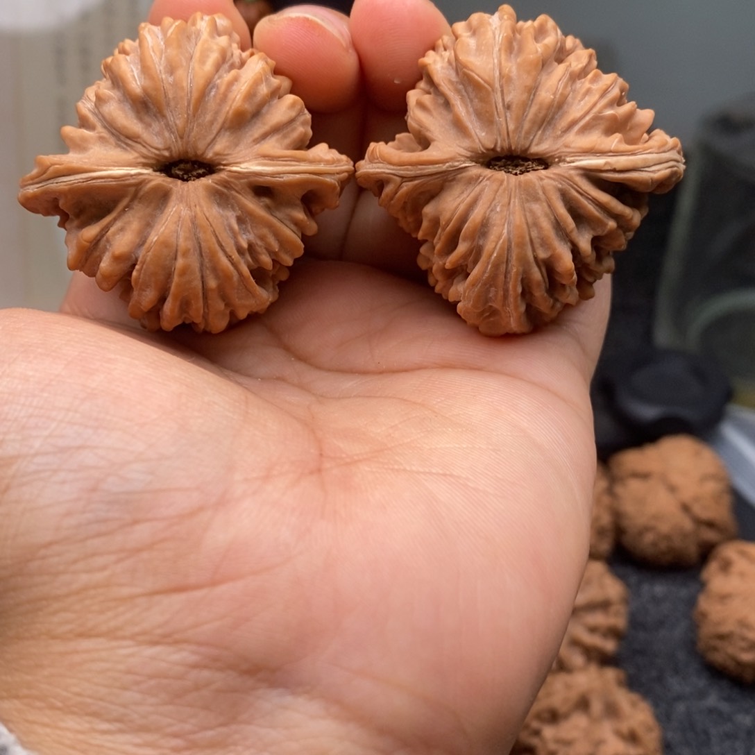 文玩核桃把件43四座楼