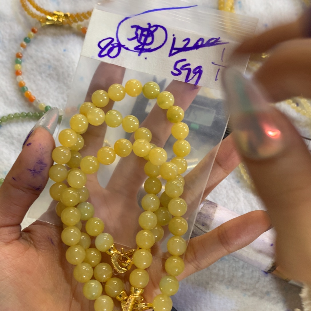 定制翡翠未镶嵌天然缅甸翡翠多样性