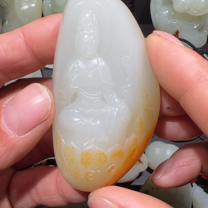 和田玉颈饰未镶嵌A**啊