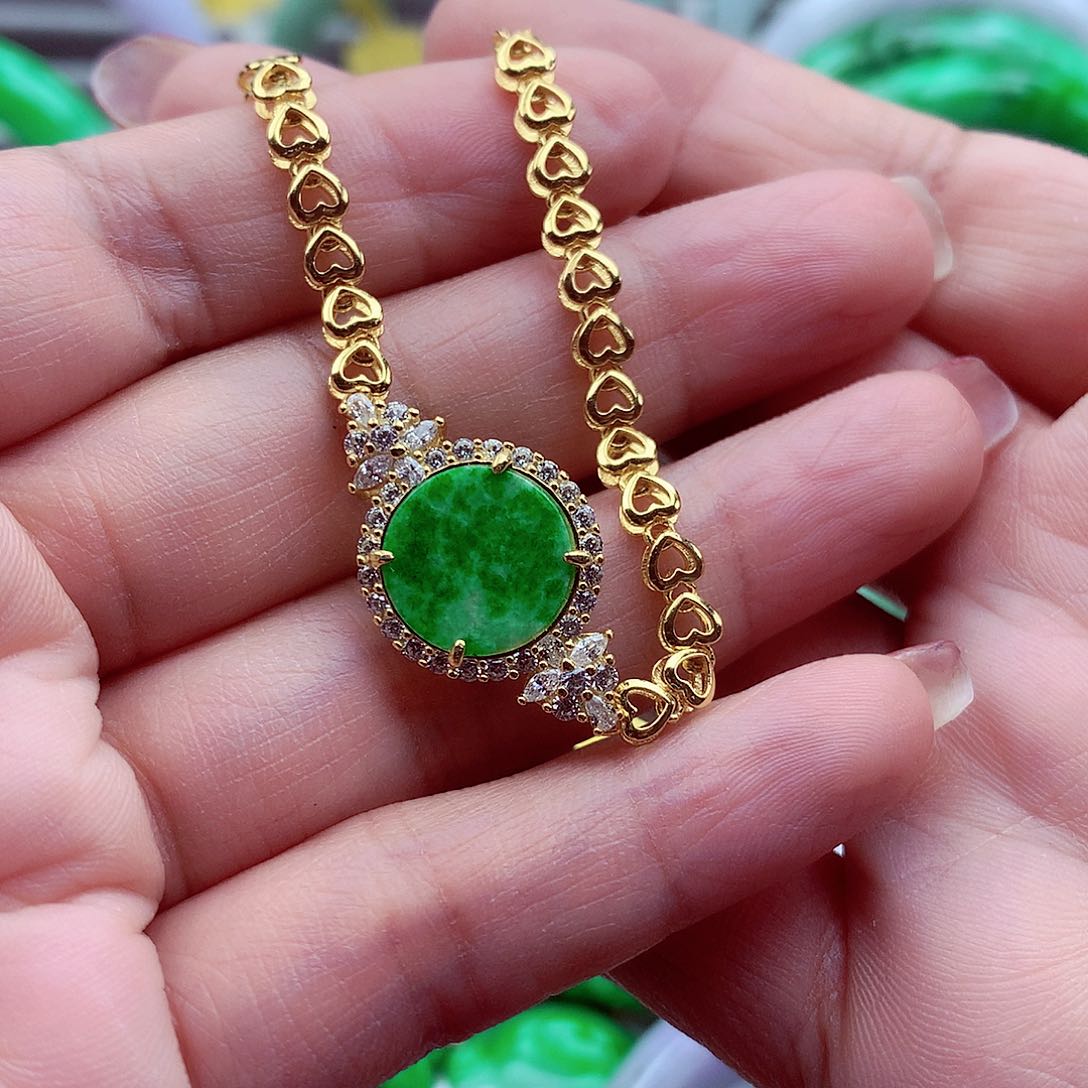 翡翠颈饰银S925镶嵌翡翠