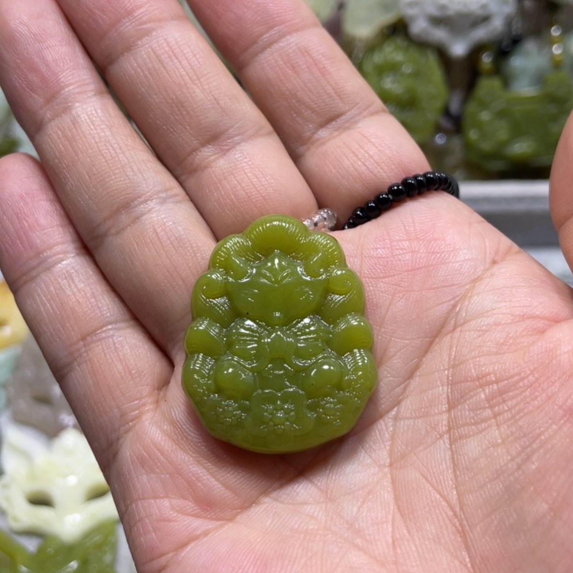 【闪购商品】岫玉颈饰未镶嵌44吊坠