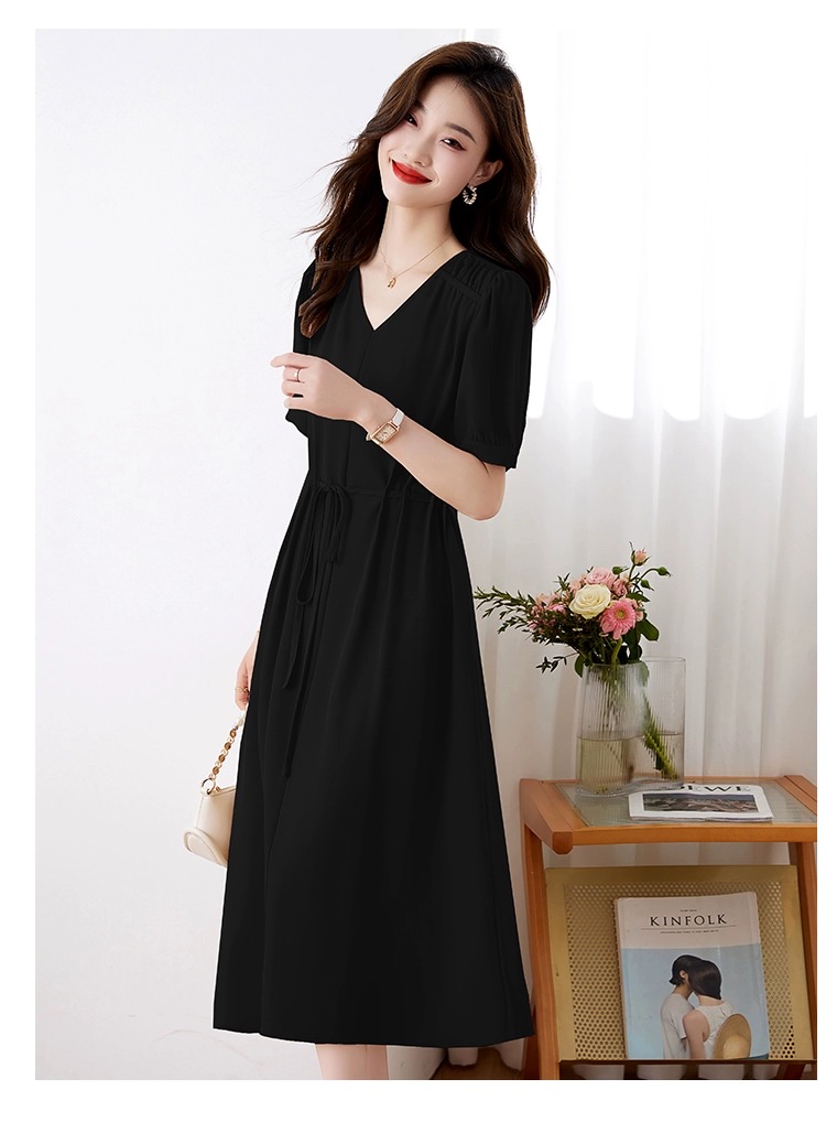 随机真丝连衣裙一件