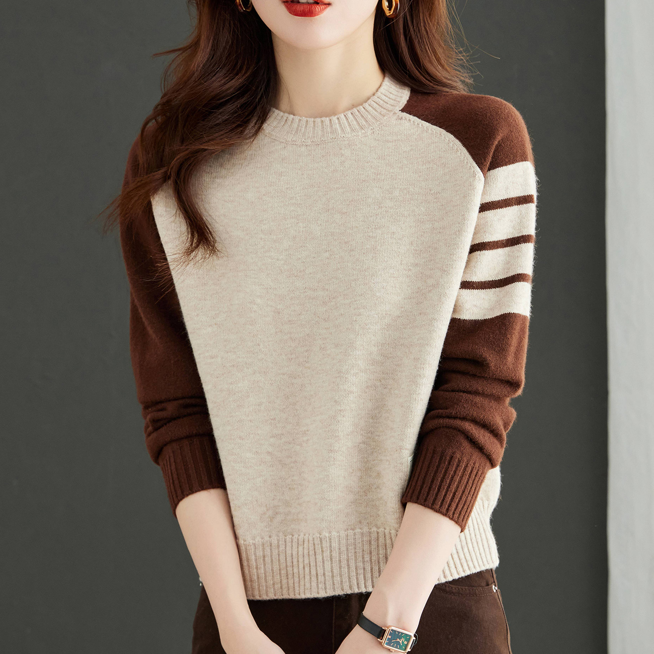 【羊毛衫】2025冬季新款宽松短款针织衫拼色厚款毛衣圆领百搭打底衫