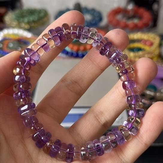 水晶手链未镶嵌矿坑