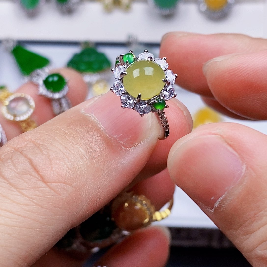 翡翠银S925镶嵌戒指心****?戒指