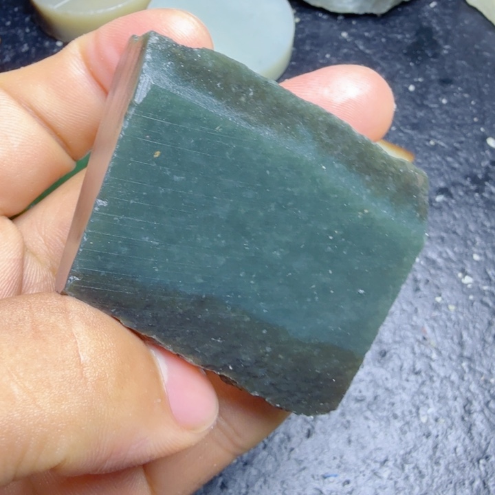 和田玉（糖玉）未镶嵌珠宝奇石