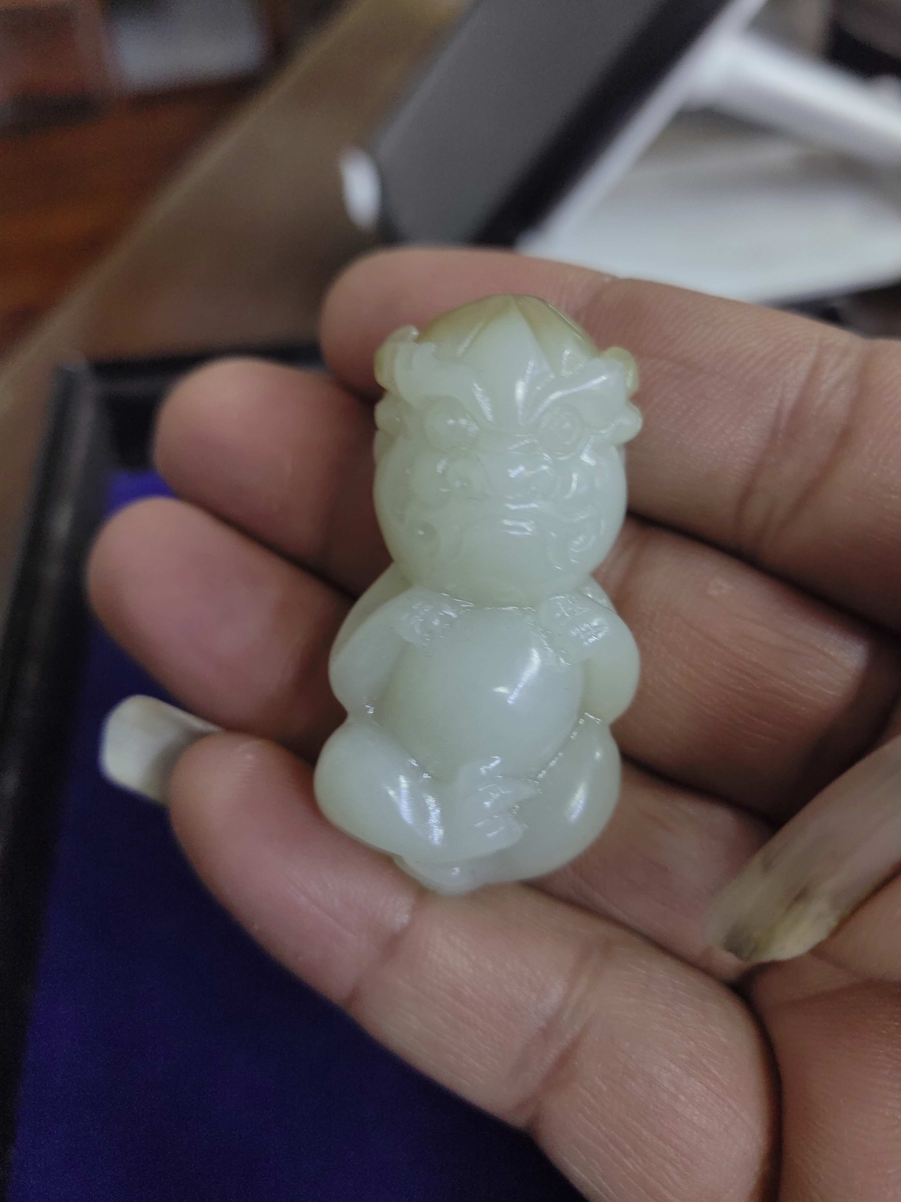 和田玉糖白玉龙宝宝