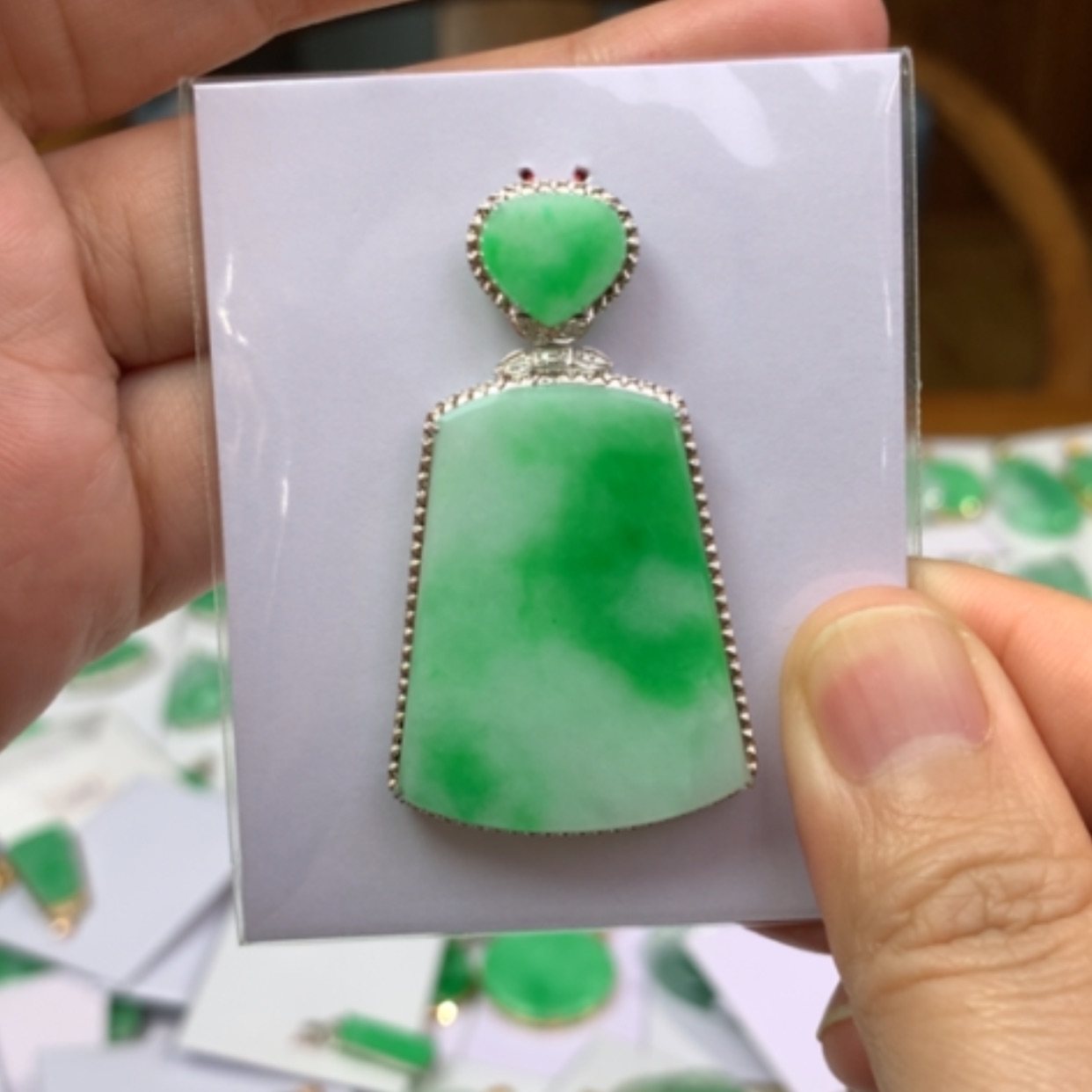 【闪购商品】翡翠18K金镶嵌颈饰翡翠首饰