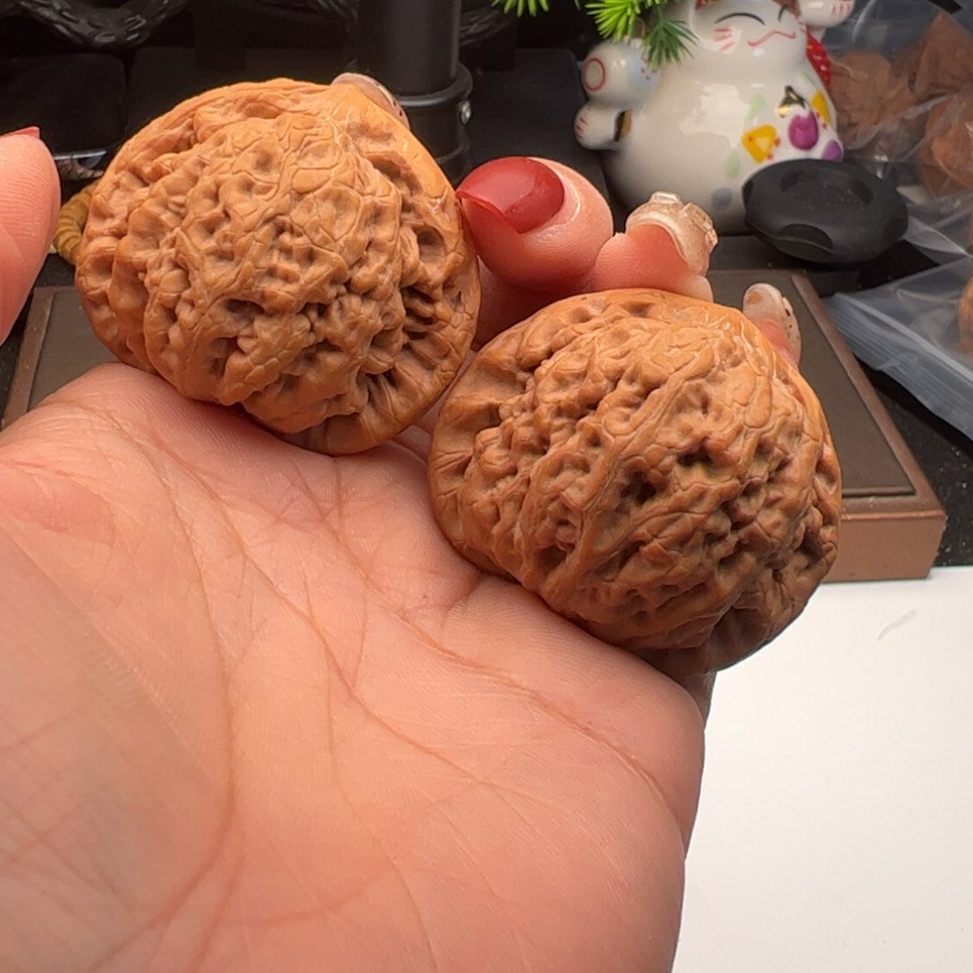 文玩核桃吊坠滢金公子42