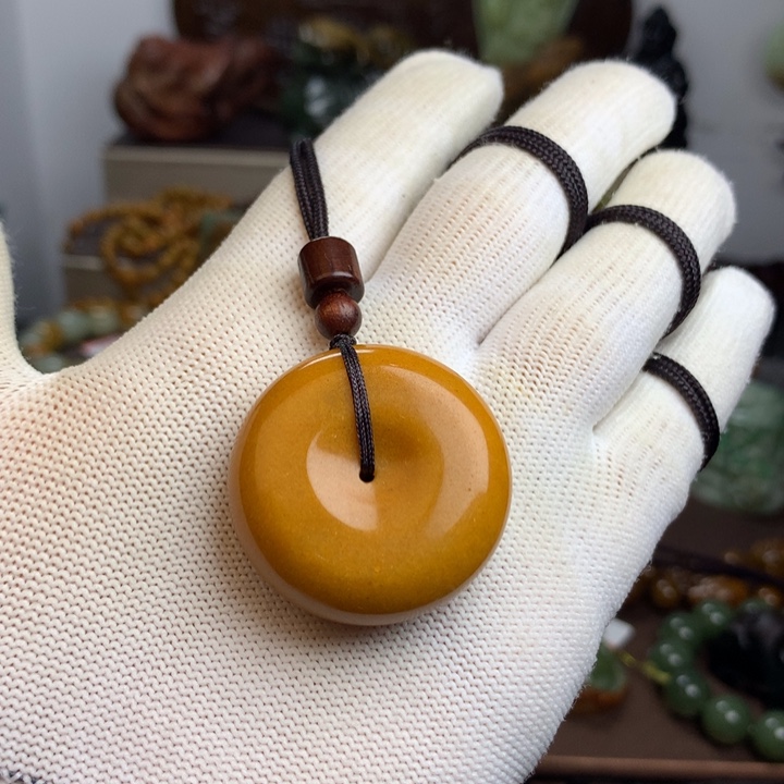 手链未镶嵌岫岩河磨玉（透闪石质玉）