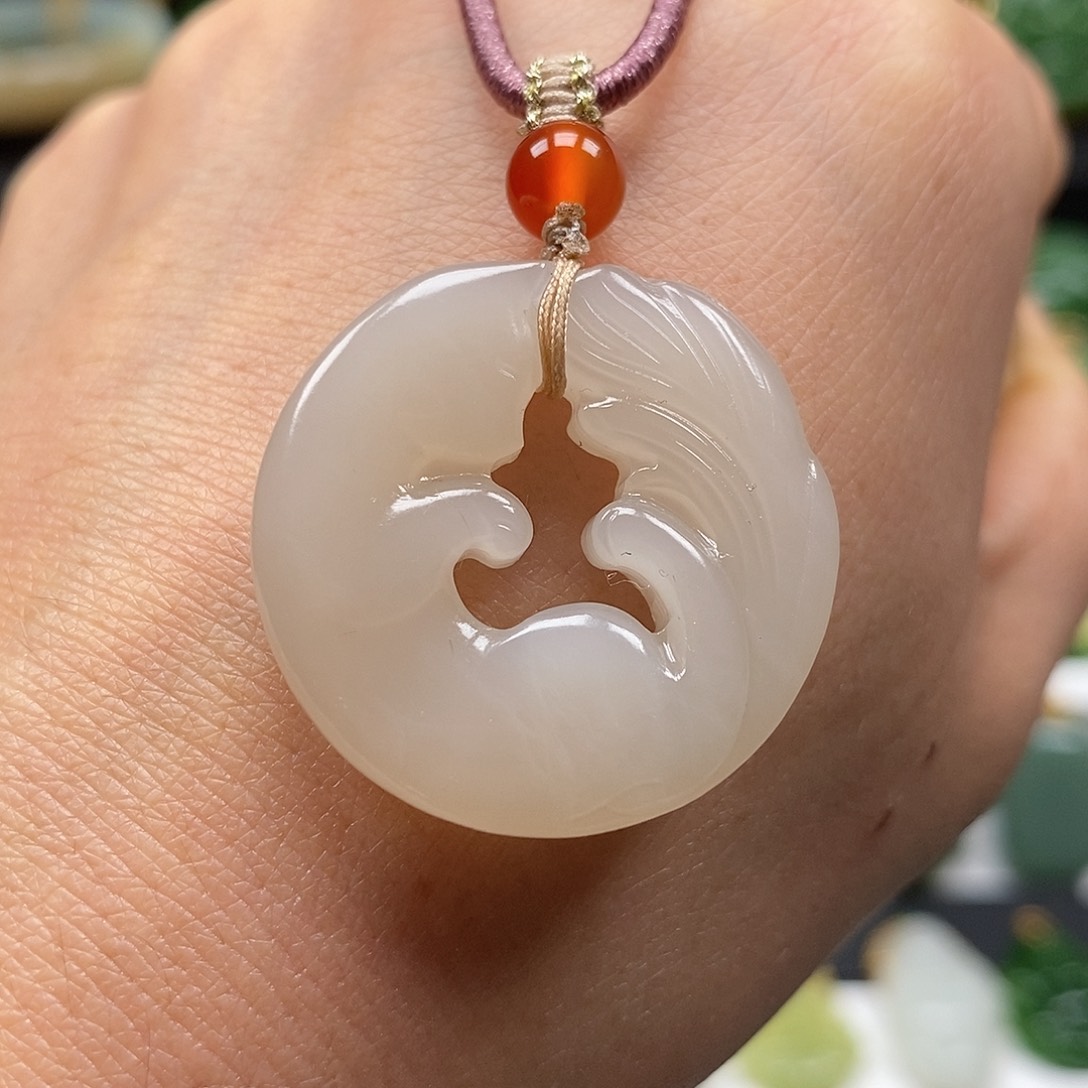 和田玉颈饰未镶嵌